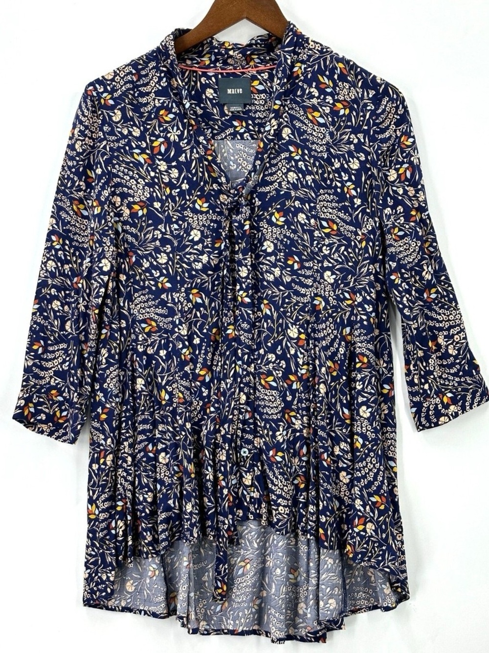 EUC Anthropologie Maeve Tie Neck Swing Blouse— Navy Botanical - Picture 6 of 10